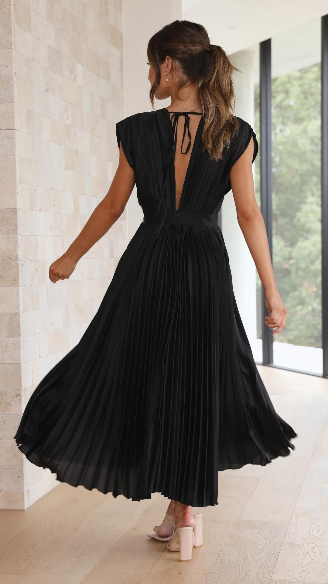 🎁Huge Sale -52% OFF💖Draped V-Neck Pleated Skirt Dress