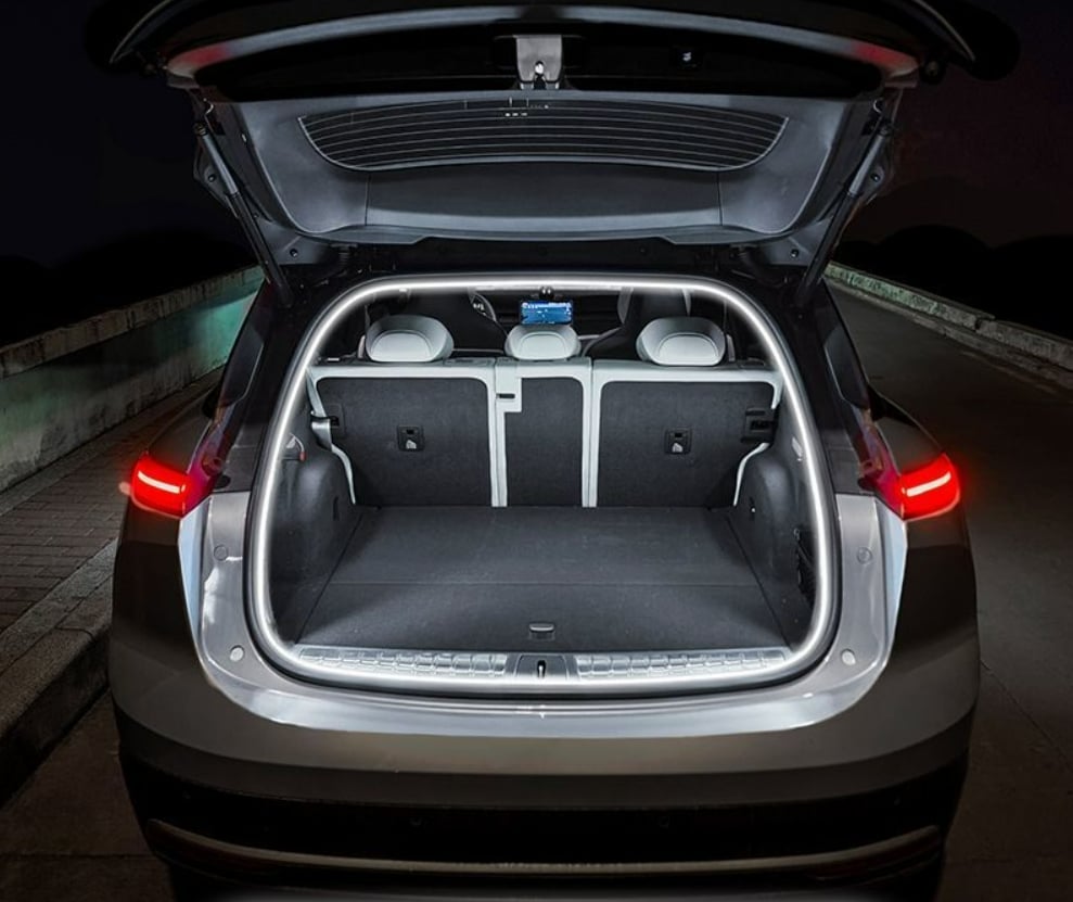 🔥Limited Time Hot Sale🔥Dynamic Flowing Car Trunk Light Strip