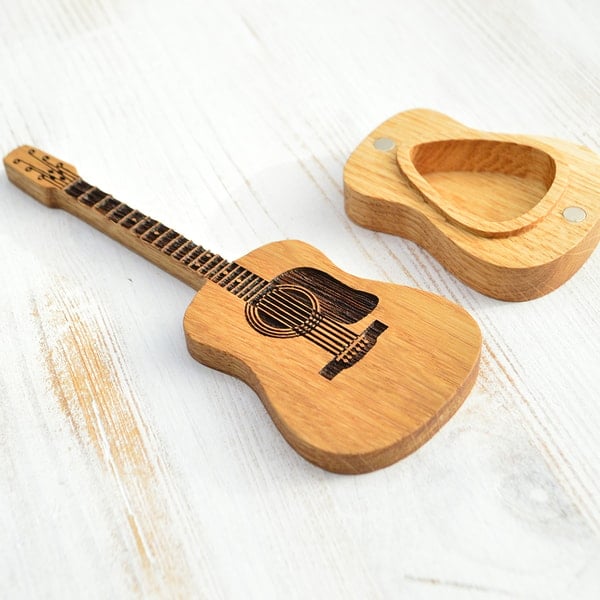 🔥Limited time offer, last day 53% off🎸Mini Cute Edition Wooden Guitar Plectrum Case
