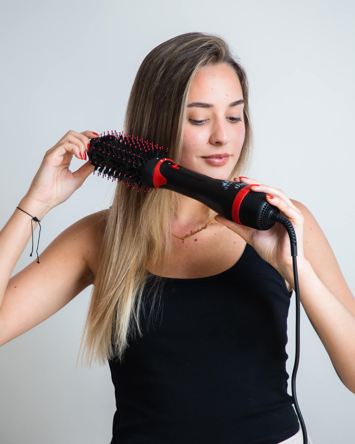 🔥Last Day 52% OFF🔥Effortless Styling Tool! Jevora Hot Air Brush for Perfect Hair!